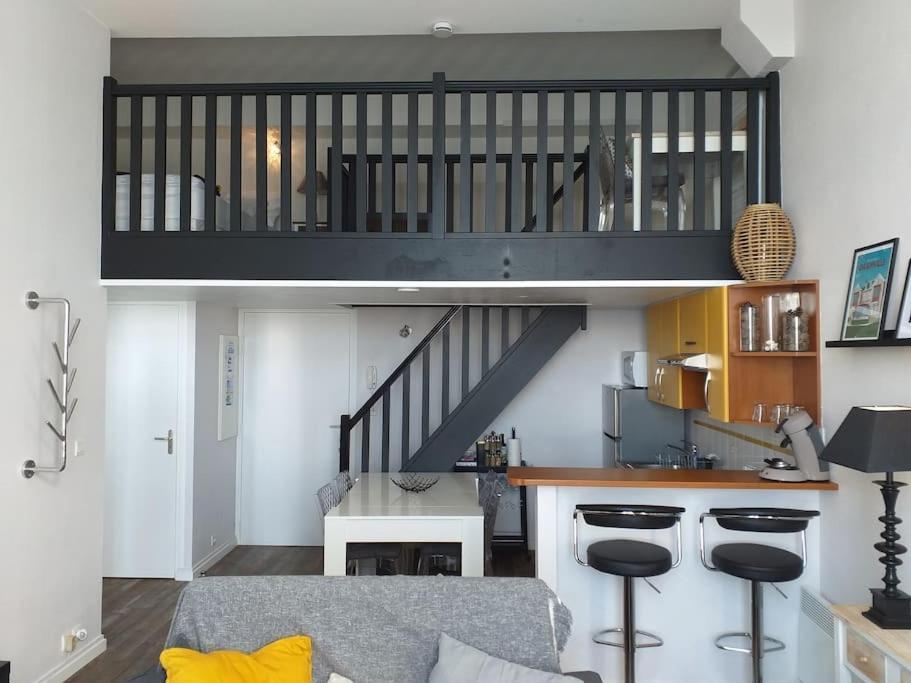 Apartment Cap Lihou Granville